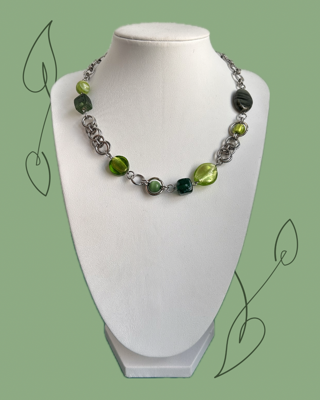 Green asymmetrical Necklace 🌿✨